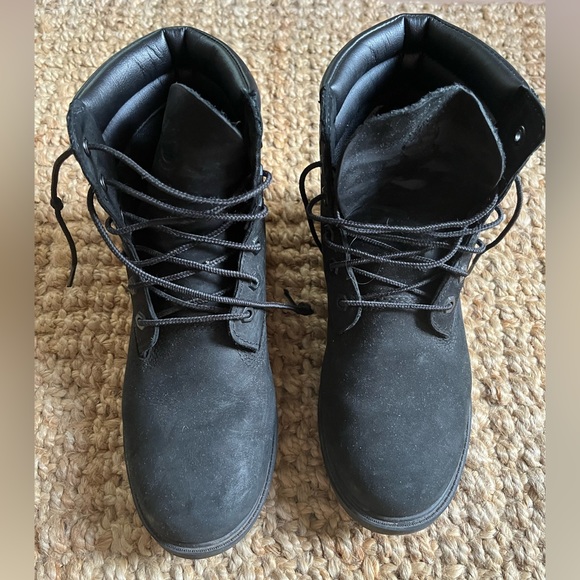 Black Timberlands | womens Size 9 - Picture 3 of 4